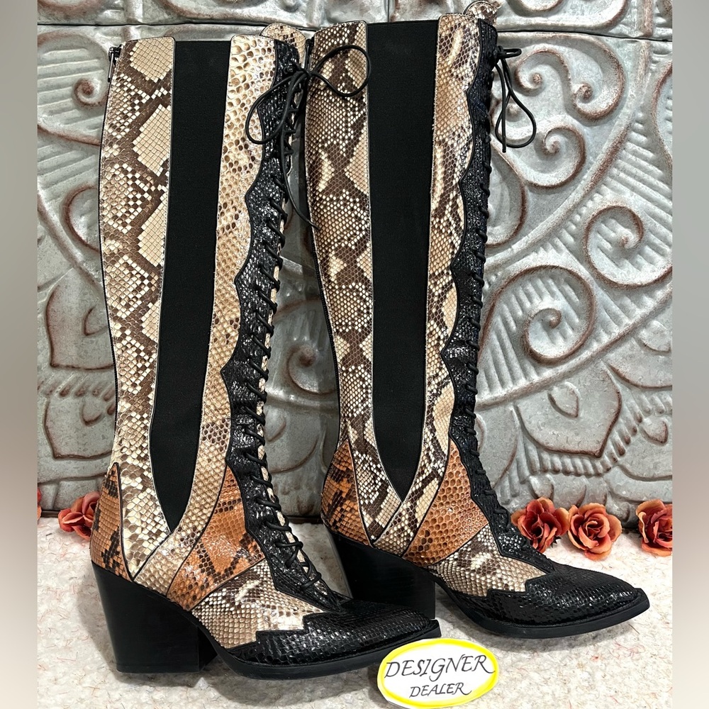 COACH Snakeskin Patchwork Lace Up Boots Size 6.5B EUC! G2718